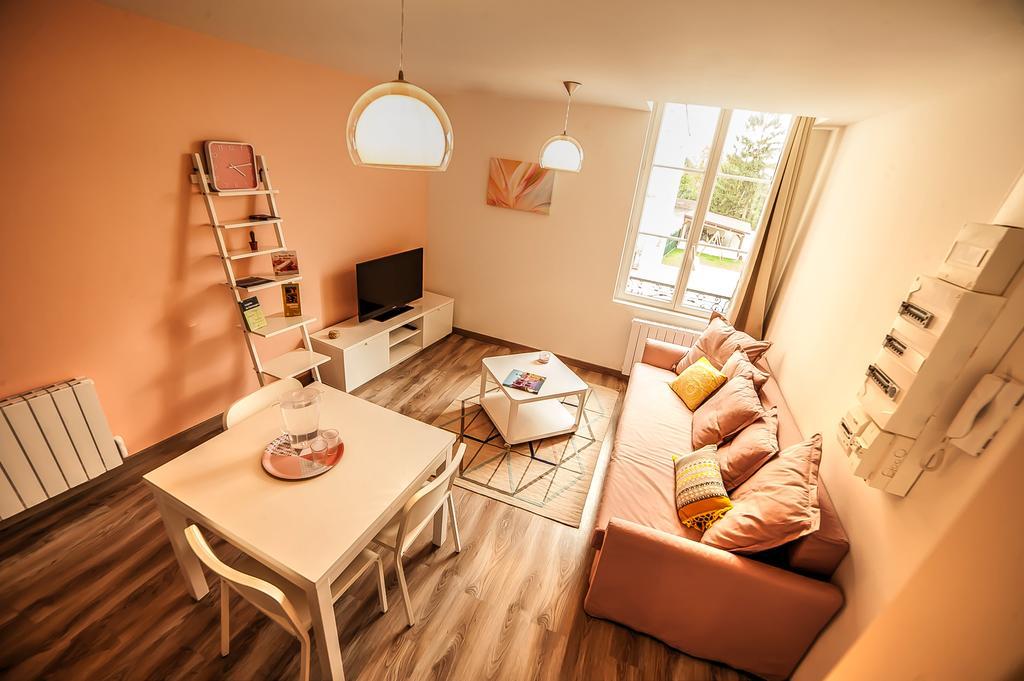 Le Millesime Apartment ชาลงส์-อ็อง-ชองปาญ ภายนอก รูปภาพ