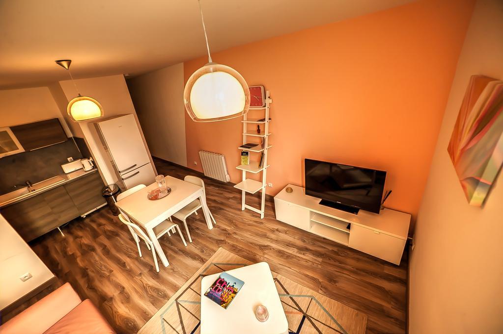 Le Millesime Apartment ชาลงส์-อ็อง-ชองปาญ ภายนอก รูปภาพ